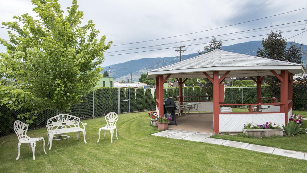 Maple Leaf Motel Inn Towne Osoyoos Eksteriør bilde