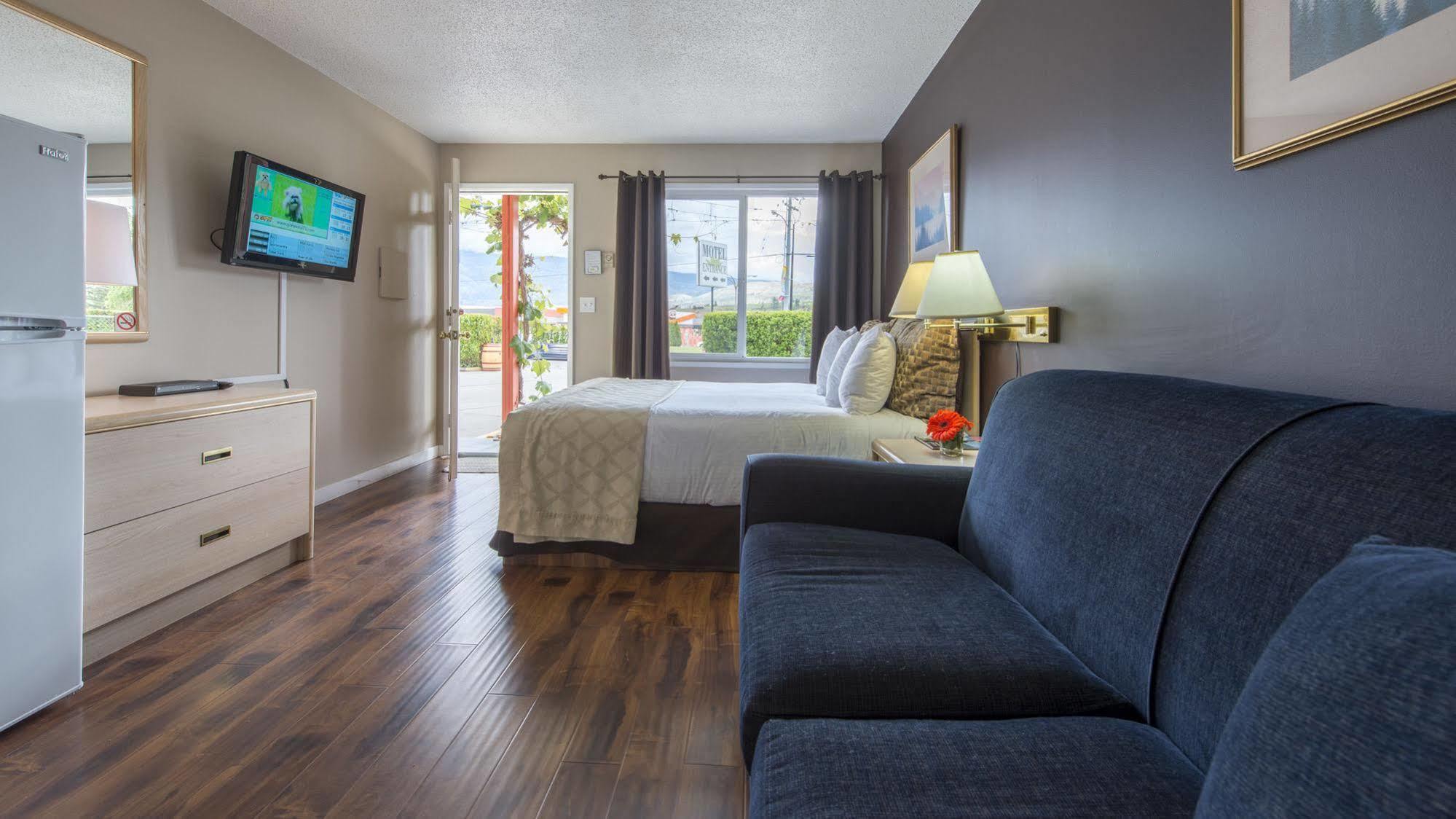 Maple Leaf Motel Inn Towne Osoyoos Eksteriør bilde