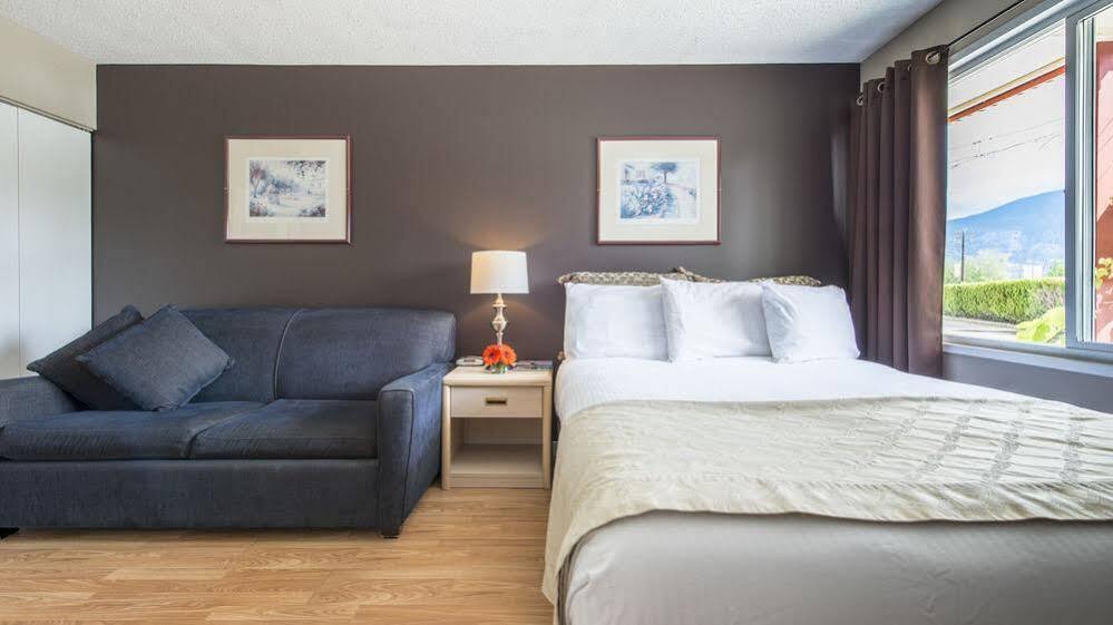 Maple Leaf Motel Inn Towne Osoyoos Eksteriør bilde